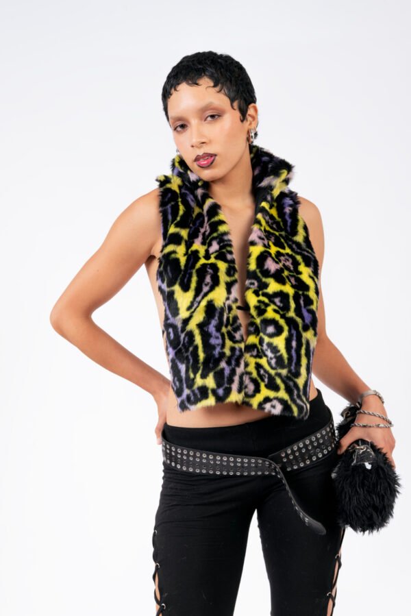 WILD BISH TOP